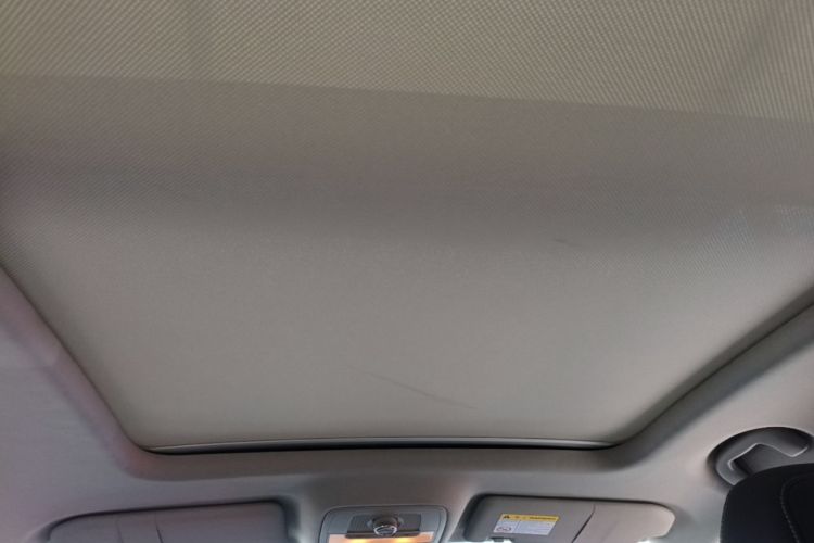 Used Roewe RX5 New Energy 2017 eRX5 50T Hybrid Connected Prestige Flagship Edition Headliner