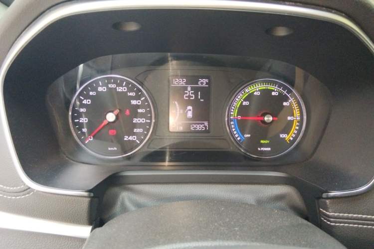 Used Roewe RX5 New Energy 2017 ERX5 EV400 Electric Internet Luxury Edition Instrument Cluster