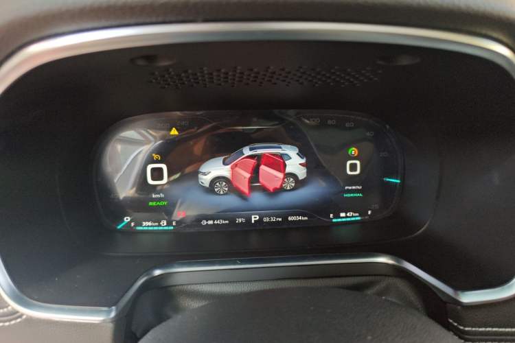 Used Roewe RX5 New Energy 2017 eRX5 50T Hybrid Connected Prestige Flagship Edition Instrument Cluster