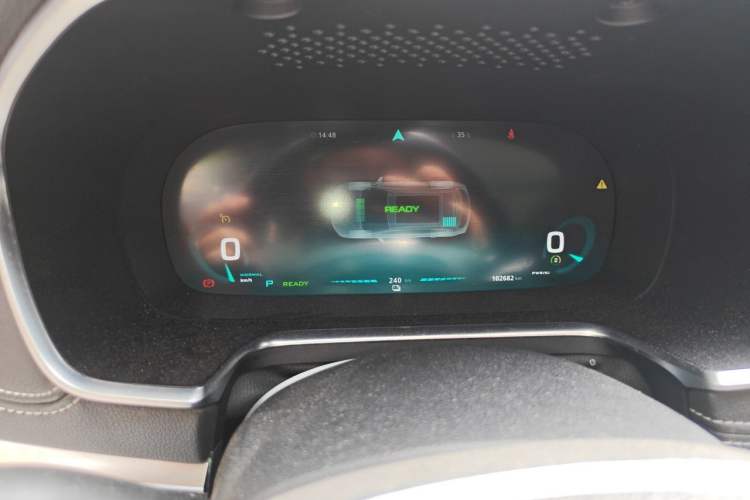 Used Roewe RX5 New Energy 2017 ERX5 EV400 Electric Internet Supreme Edition Instrument Cluster