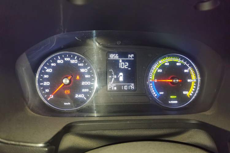 Used Roewe RX5 New Energy 2017 ERX5 EV400 Electric Internet Luxury Edition Instrument Cluster