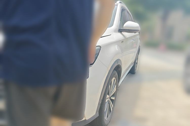 Used Roewe RX5 New Energy 2017 eRX5 50T Hybrid Connected Prestige Flagship Edition Guazi used car, China used car export, Used car for sale, Used  cars, Cheapest cars for sale