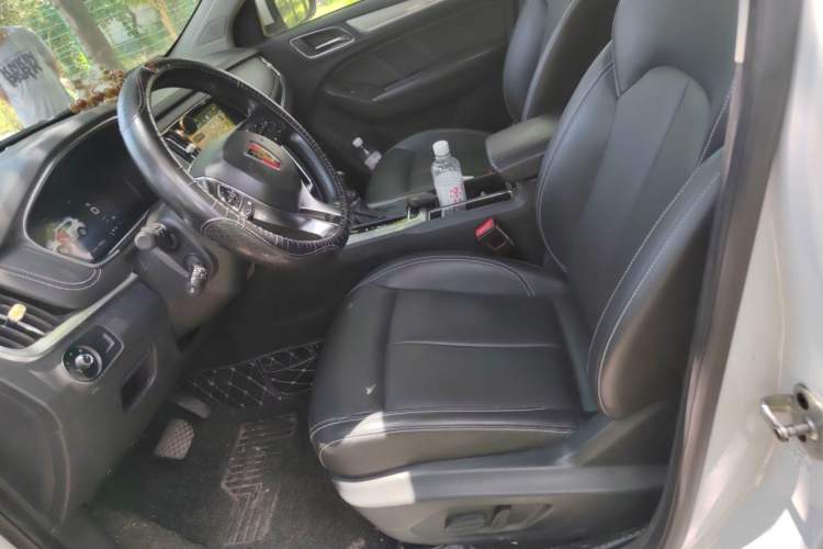Used Roewe RX5 New Energy 2017 eRX5 50T Hybrid Connected Prestige Flagship Edition Left Front Seat
