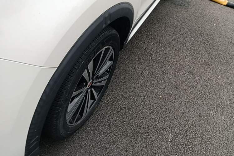 Used Roewe RX5 New Energy 2017 eRX5 50T Hybrid Connected Prestige Flagship Edition Left Front Wheel Hub