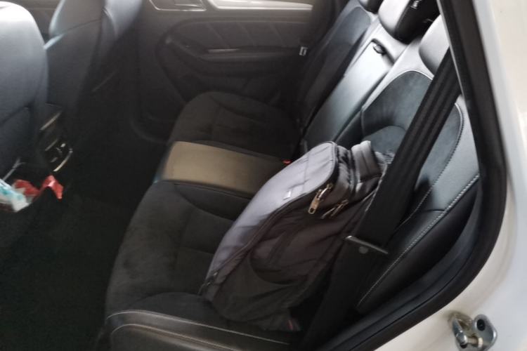Used Roewe RX5 New Energy 2017 eRX5 50T Hybrid Connected Prestige Flagship Edition Left Rear Seat