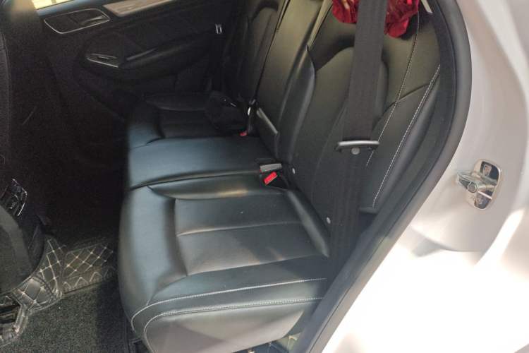 Used Roewe RX5 New Energy 2017 eRX5 50T Hybrid Connected Prestige Flagship Edition Left Rear Seat