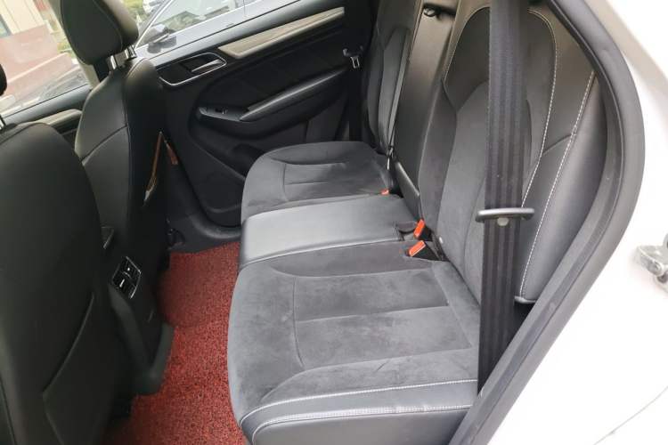 Used Roewe RX5 New Energy 2017 eRX5 50T Hybrid Connected Prestige Flagship Edition Left Rear Seat