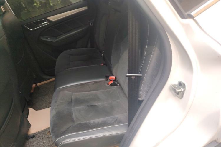 Used Roewe RX5 New Energy 2017 eRX5 50T Hybrid Connected Prestige Flagship Edition Left Rear Seat