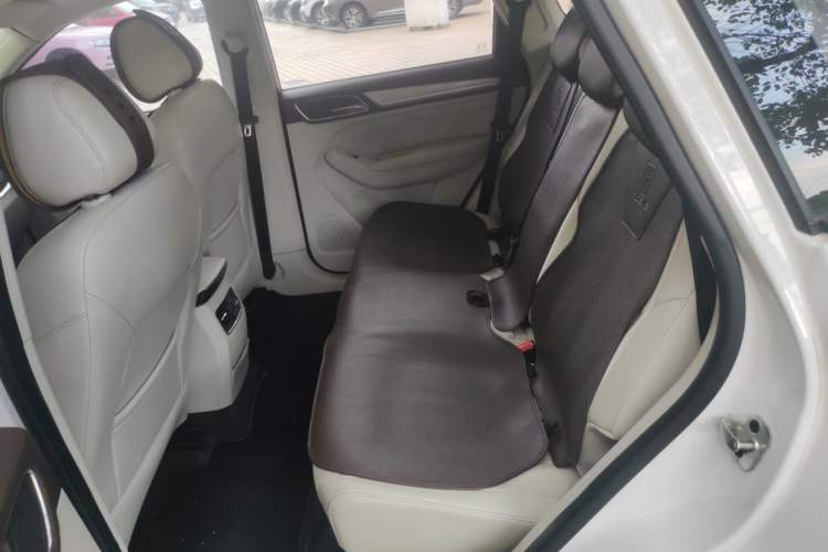 Used Roewe RX5 New Energy 2017 eRX5 50T Hybrid Connected Prestige Flagship Edition Left Rear Seat