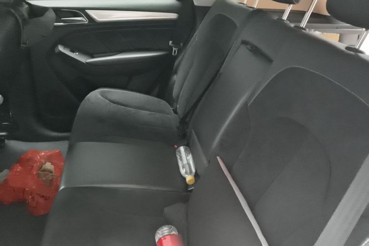 Used Roewe RX5 New Energy 2017 eRX5 50T Hybrid Connected Prestige Flagship Edition Left Rear Seat