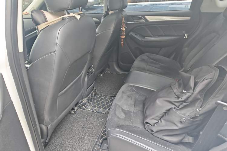 Used Roewe RX5 New Energy 2017 eRX5 50T Hybrid Connected Prestige Flagship Edition Left Rear Seat