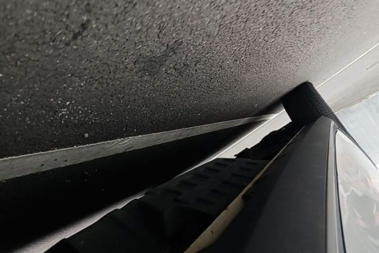 Used Roewe RX5 New Energy 2017 eRX5 50T Hybrid Connected Prestige Flagship Edition Left Side Sill