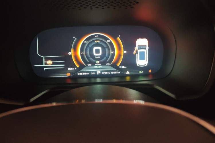 Used Roewe RX5 New Energy 2017 eRX5 50T Hybrid Connected Prestige Flagship Edition Odometer Close Up