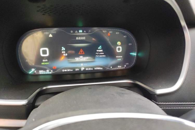 Used Roewe RX5 New Energy 2017 eRX5 50T Hybrid Connected Prestige Flagship Edition Odometer Close Up
