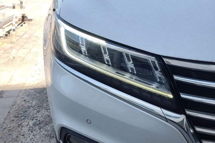 Used Roewe RX5 New Energy 2017 ERX5 EV400 Electric Internet Supreme Edition Right Front Headlight