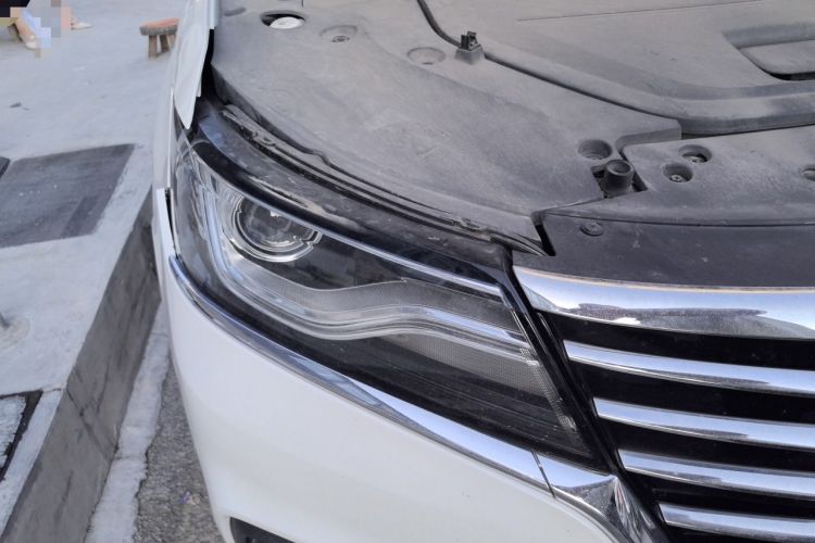 Used Roewe RX5 New Energy 2017 ERX5 EV400 Electric Internet Luxury Edition Right Front Headlight