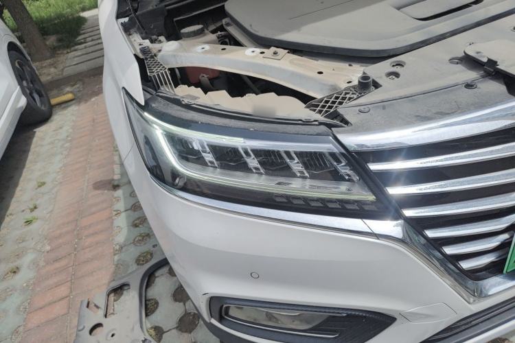 Used Roewe RX5 New Energy 2017 ERX5 EV400 Electric Internet Supreme Edition Right Front Headlight