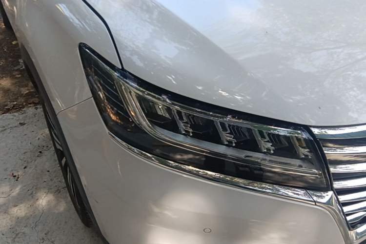 Used Roewe RX5 New Energy 2017 ERX5 EV400 Electric Internet Supreme Edition Right Front Headlight
