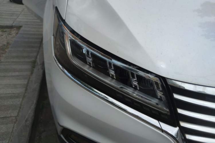 Used Roewe RX5 New Energy 2017 ERX5 EV400 Electric Internet Flagship Edition Right Front Headlight