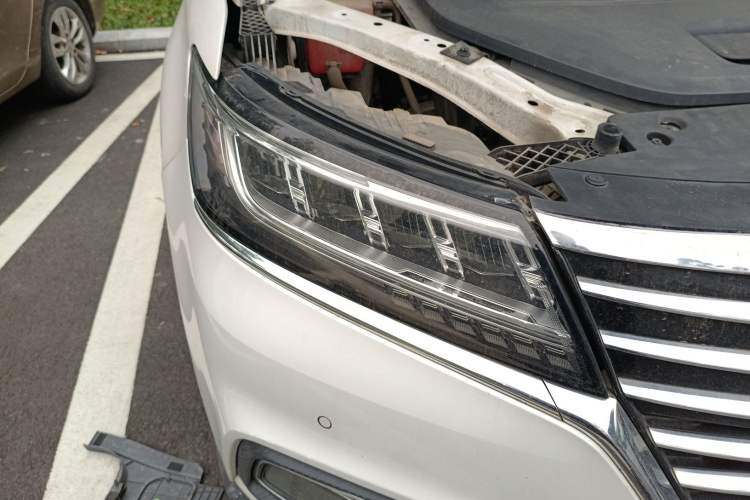 Used Roewe RX5 New Energy 2017 ERX5 EV400 Electric Internet Supreme Edition Right Front Headlight