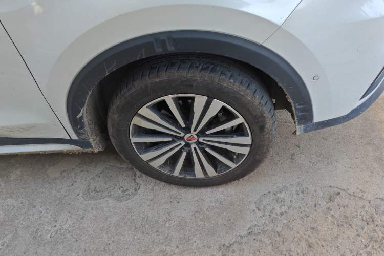 Used Roewe RX5 New Energy 2017 ERX5 EV400 Electric Internet Supreme Edition Right Front Wheel Hub