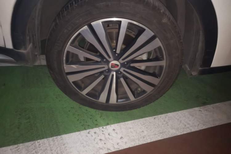 Used Roewe RX5 New Energy 2017 ERX5 EV400 Electric Internet Flagship Edition Right Front Wheel Hub