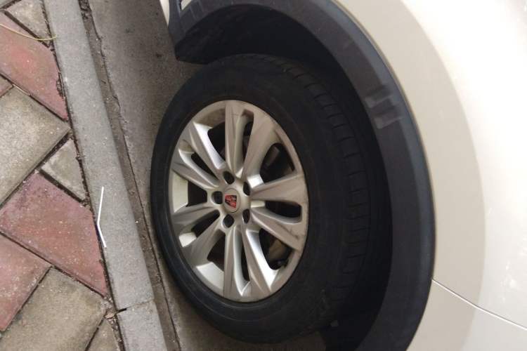 Used Roewe RX5 New Energy 2017 ERX5 EV400 Electric Internet Luxury Edition Right Front Wheel Hub