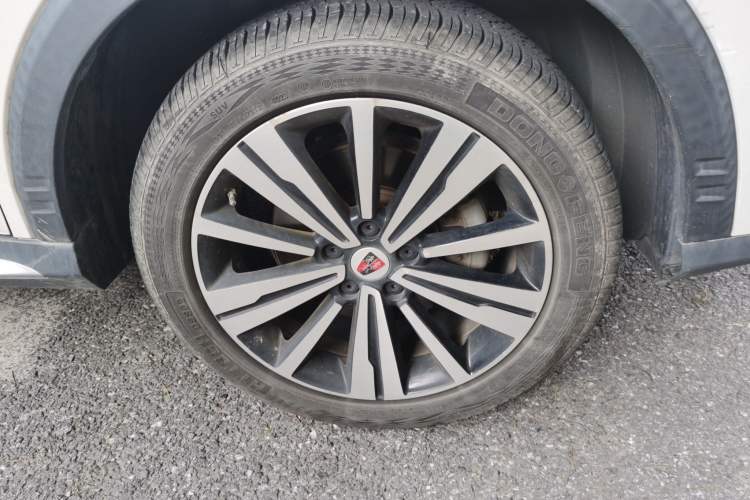 Used Roewe RX5 New Energy 2017 eRX5 50T Hybrid Connected Prestige Flagship Edition Right Front Wheel Hub