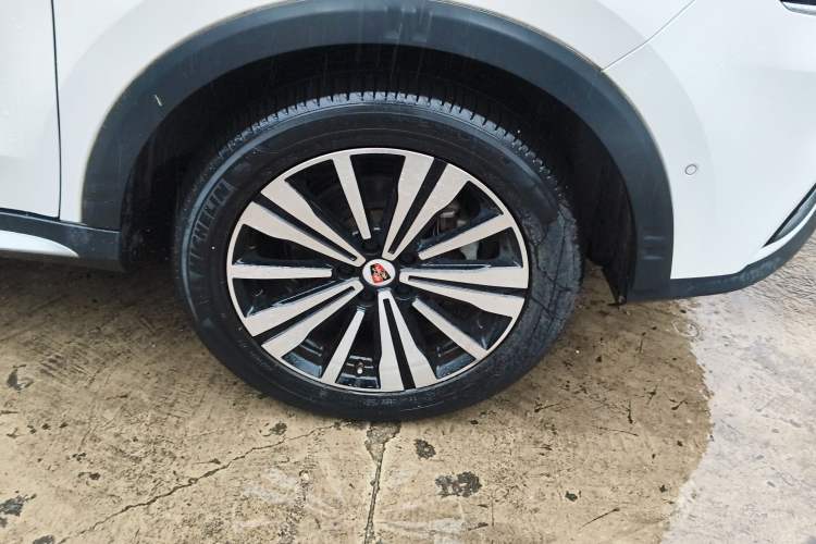 Used Roewe RX5 New Energy 2017 ERX5 EV400 Electric Internet Supreme Edition Right Front Wheel Hub