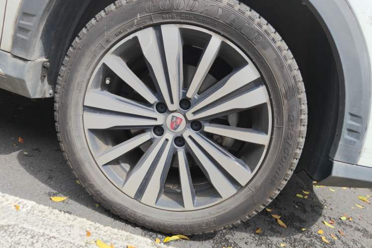 Used Roewe RX5 New Energy 2017 ERX5 EV400 Electric Internet Supreme Edition Right Front Wheel Hub