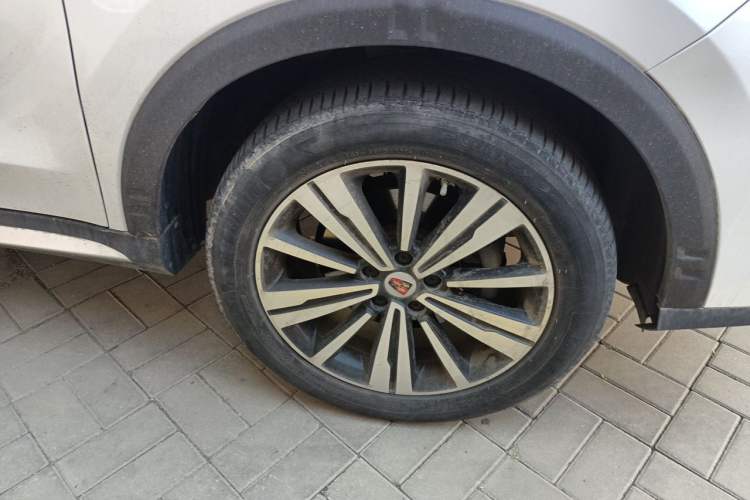 Used Roewe RX5 New Energy 2017 eRX5 50T Hybrid Connected Prestige Flagship Edition Right Front Wheel Hub