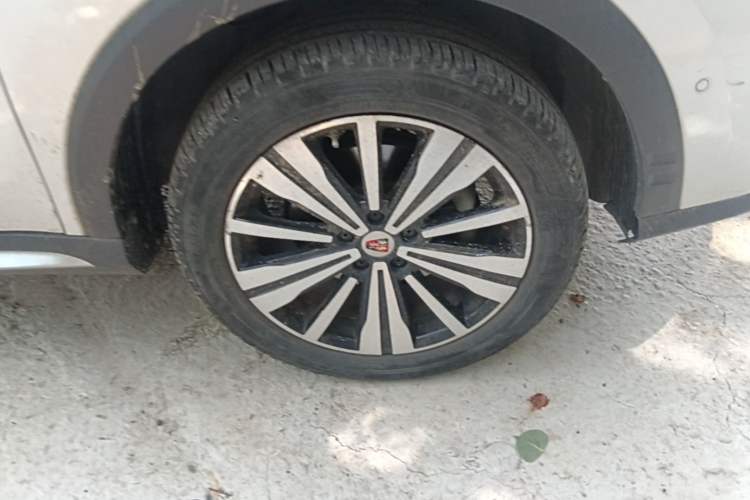 Used Roewe RX5 New Energy 2017 ERX5 EV400 Electric Internet Supreme Edition Right Front Wheel Hub
