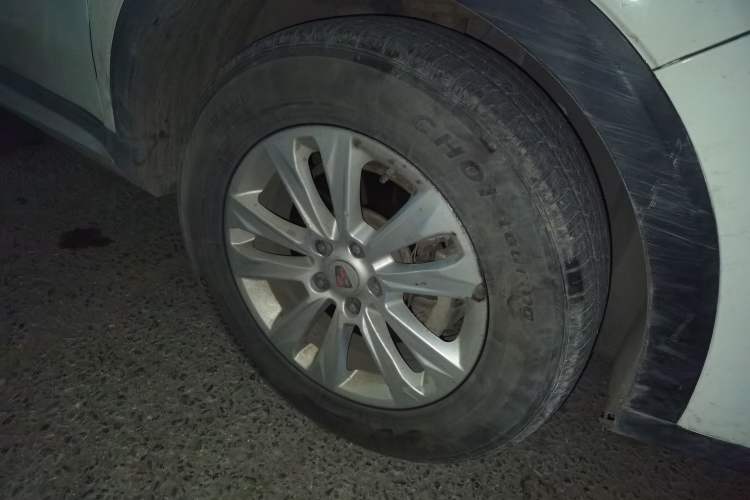 Used Roewe RX5 New Energy 2017 ERX5 EV400 Electric Internet Luxury Edition Right Front Wheel Hub