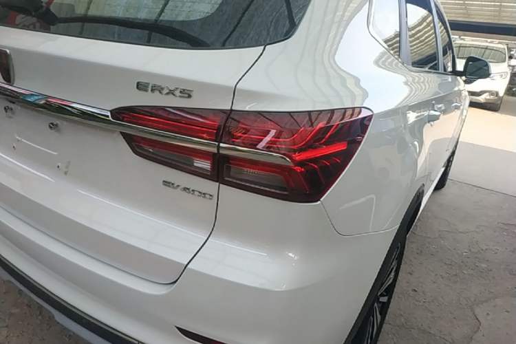 Used Roewe RX5 New Energy 2017 ERX5 EV400 Electric Internet Flagship Edition Right Rear Taillight