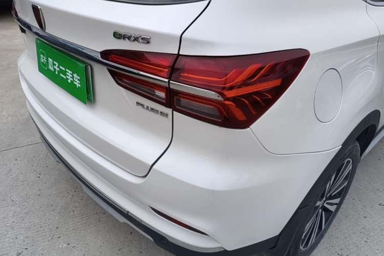 Used Roewe RX5 New Energy 2017 eRX5 50T Hybrid Connected Prestige Flagship Edition Right Rear Taillight