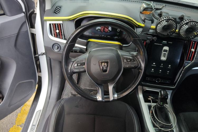 Used Roewe RX5 New Energy 2017 eRX5 50T Hybrid Connected Prestige Flagship Edition Steering Wheel
