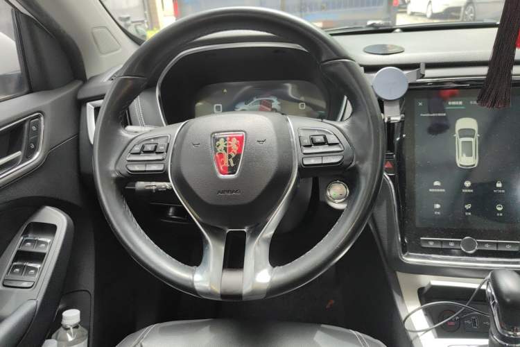 Used Roewe RX5 New Energy 2017 eRX5 50T Hybrid Connected Prestige Flagship Edition Steering Wheel