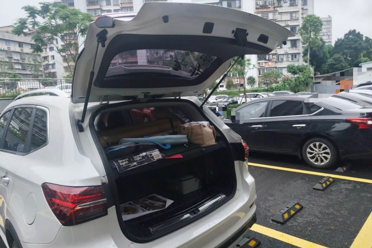 Used Roewe RX5 New Energy 2017 eRX5 50T Hybrid Connected Prestige Flagship Edition Trunk