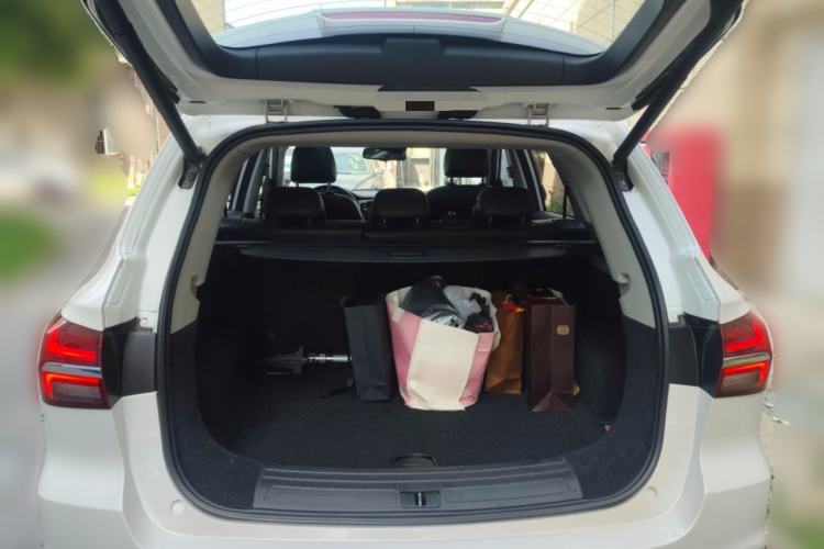 Used Roewe RX5 New Energy 2017 ERX5 EV400 Electric Internet Supreme Edition Trunk