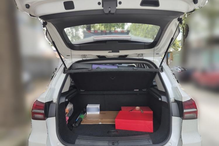 Used Roewe RX5 New Energy 2017 eRX5 50T Hybrid Connected Prestige Flagship Edition Trunk