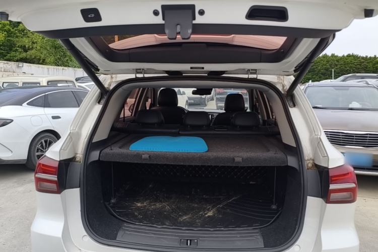 Used Roewe RX5 New Energy 2017 eRX5 50T Hybrid Connected Prestige Flagship Edition Trunk