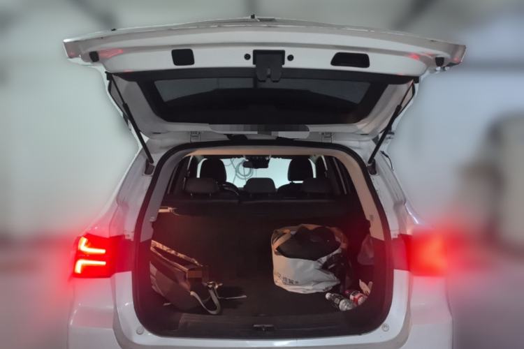 Used Roewe RX5 New Energy 2017 ERX5 EV400 Electric Internet Flagship Edition Trunk