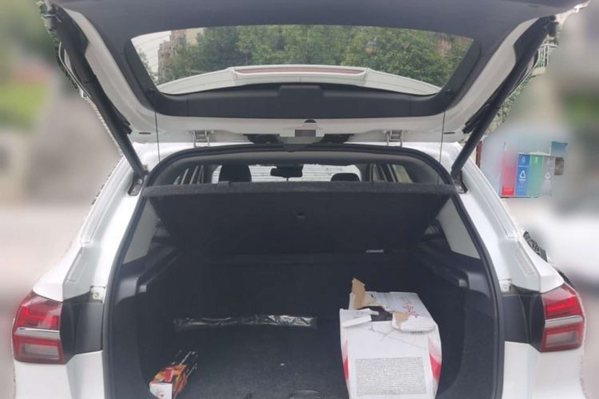Used Roewe RX5 New Energy 2017 eRX5 50T Hybrid Connected Prestige Flagship Edition Trunk