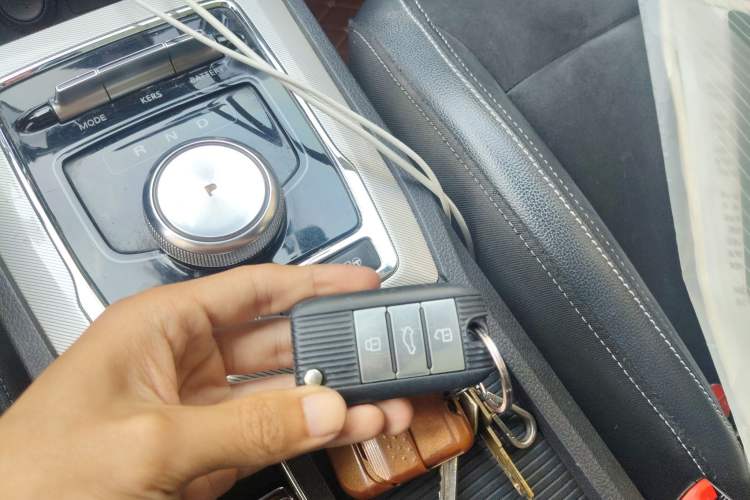 Used Roewe RX5 New Energy 2017 ERX5 EV400 Electric Internet Supreme Edition Vehicle Key