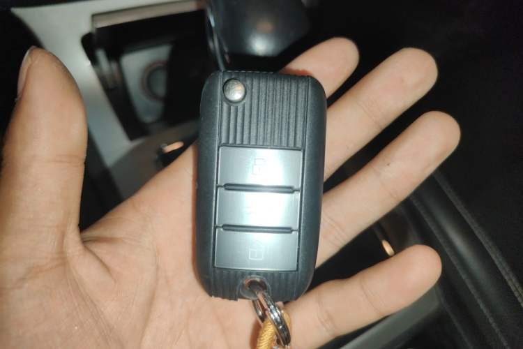 Used Roewe RX5 New Energy 2017 eRX5 50T Hybrid Connected Prestige Flagship Edition Vehicle Key