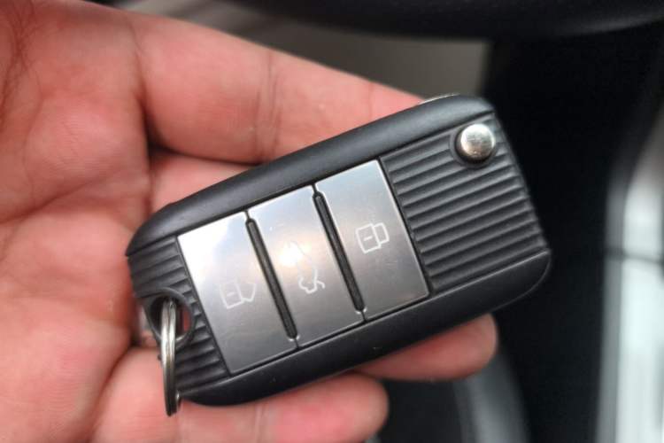 Used Roewe RX5 New Energy 2017 eRX5 50T Hybrid Connected Prestige Flagship Edition Vehicle Key