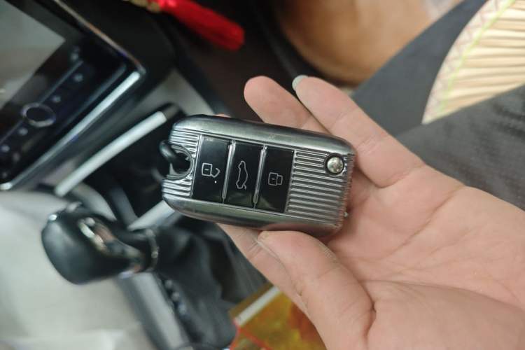 Used Roewe RX5 New Energy 2017 eRX5 50T Hybrid Connected Prestige Flagship Edition Vehicle Key