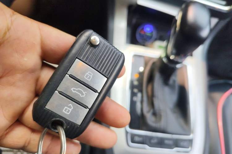 Used Roewe RX5 New Energy 2017 eRX5 50T Hybrid Connected Prestige Flagship Edition Vehicle Key