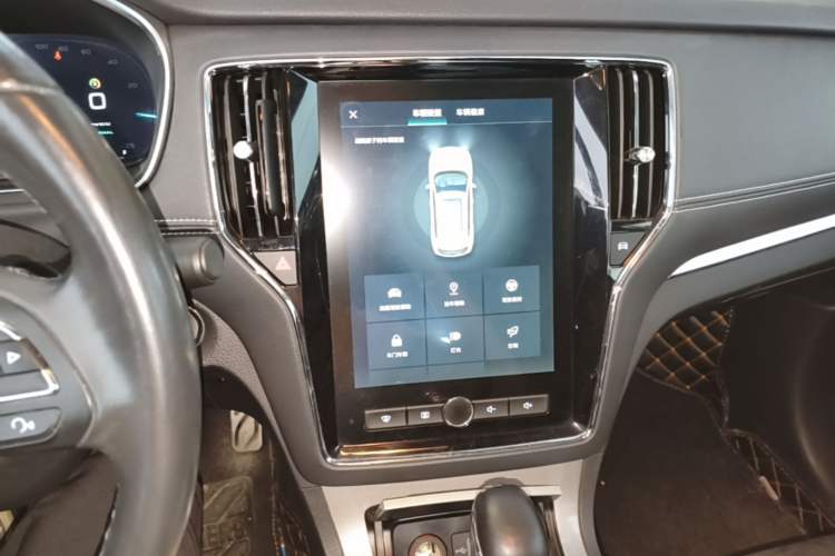Used Roewe RX5 New Energy 2017 eRX5 50T Hybrid Connected Prestige Flagship Edition Audio And AC Panel