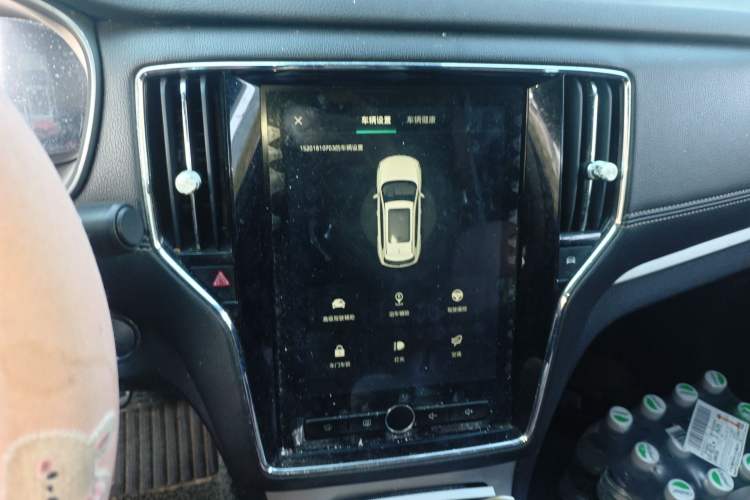 Used Roewe RX5 New Energy 2017 eRX5 50T Hybrid Connected Prestige Flagship Edition Audio And AC Panel